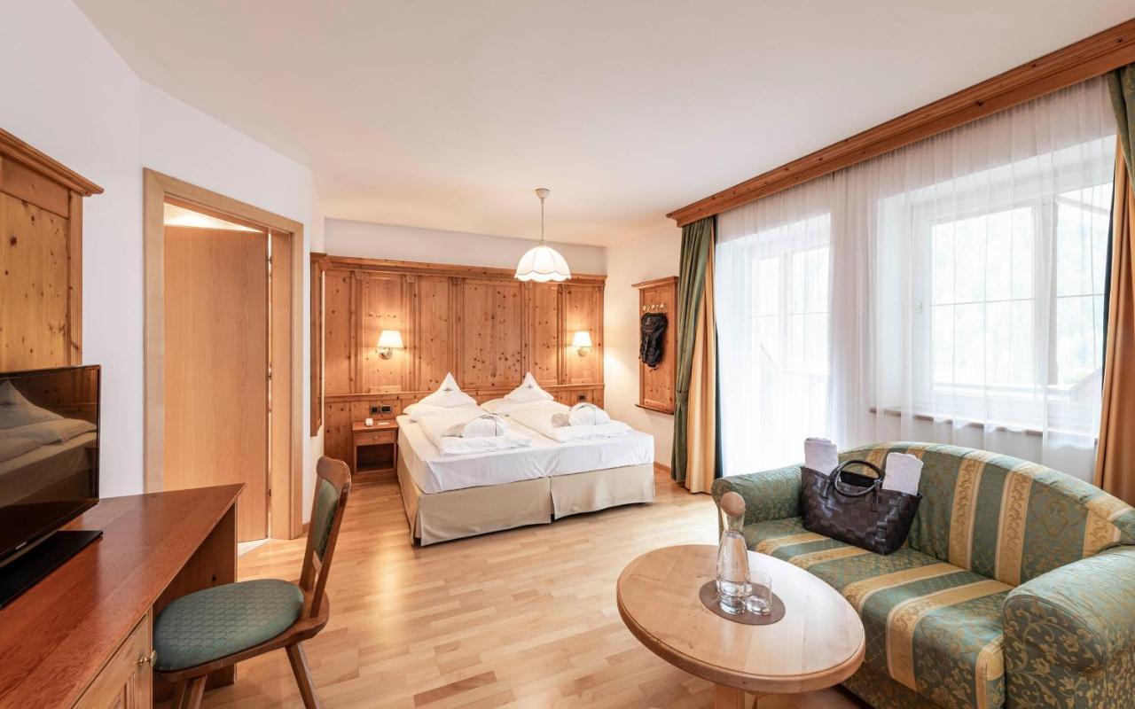Alpenheim Charming & Spa Hotel Ortisei Esterno foto