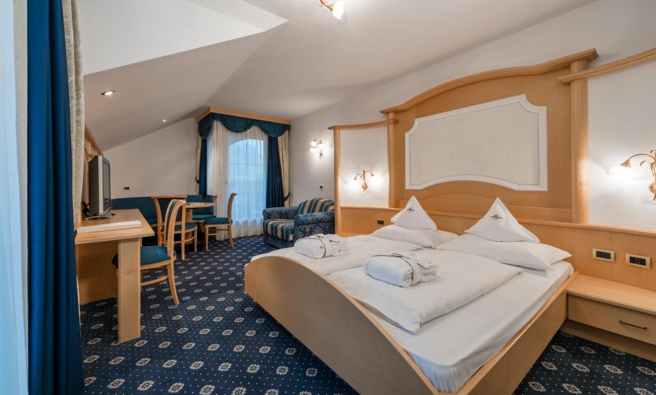 Alpenheim Charming & Spa Hotel Ortisei Esterno foto