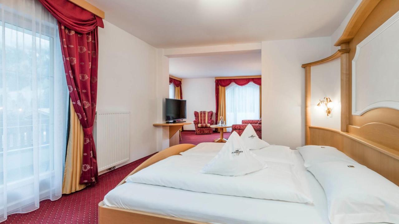 Alpenheim Charming & Spa Hotel Ortisei Esterno foto