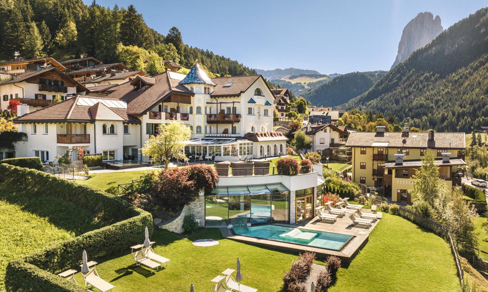 Alpenheim Charming & Spa Hotel Ortisei Esterno foto