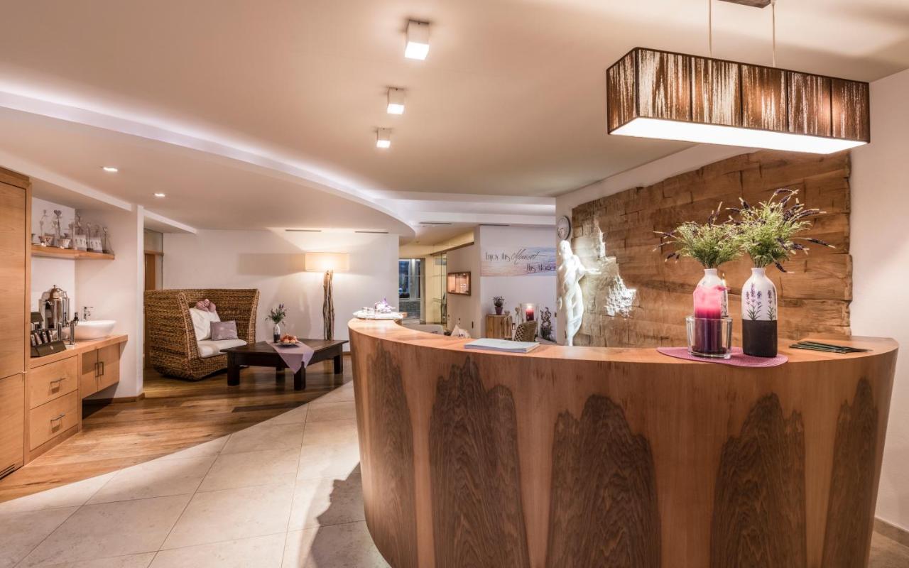 Alpenheim Charming & Spa Hotel Ortisei Esterno foto
